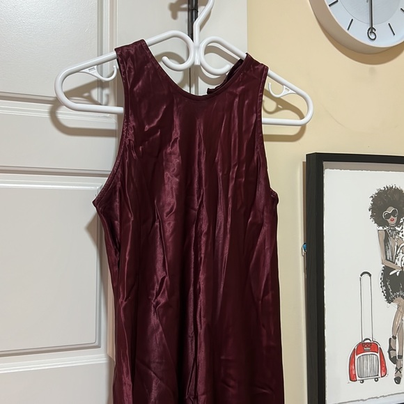 Dress - Picture 2 of 5